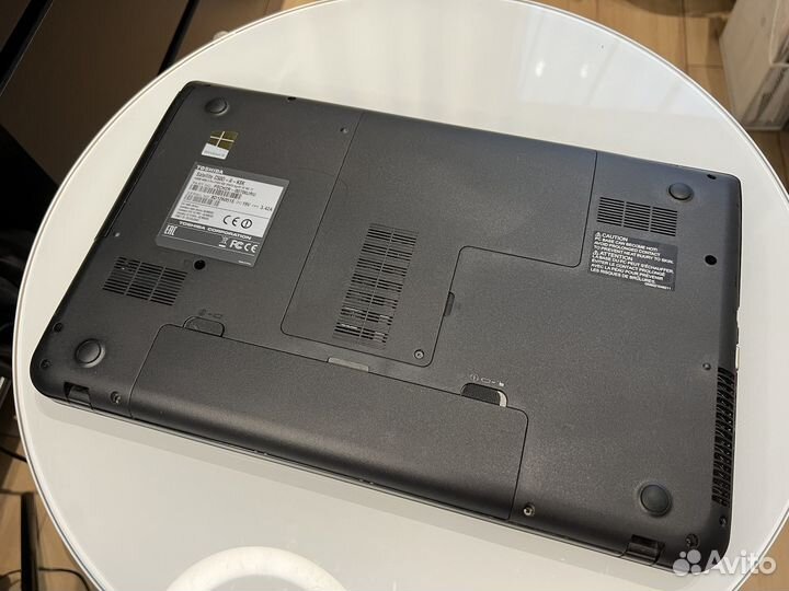 Ноутбук Toshiba Satellite C50D-A-K8K на запчасти
