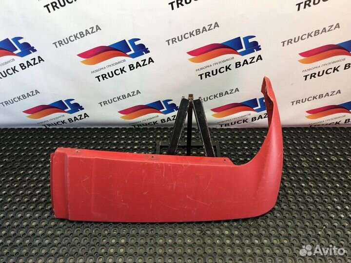 Спойлер кабины верхний левый