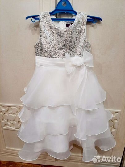 Платье для девочки на праздник