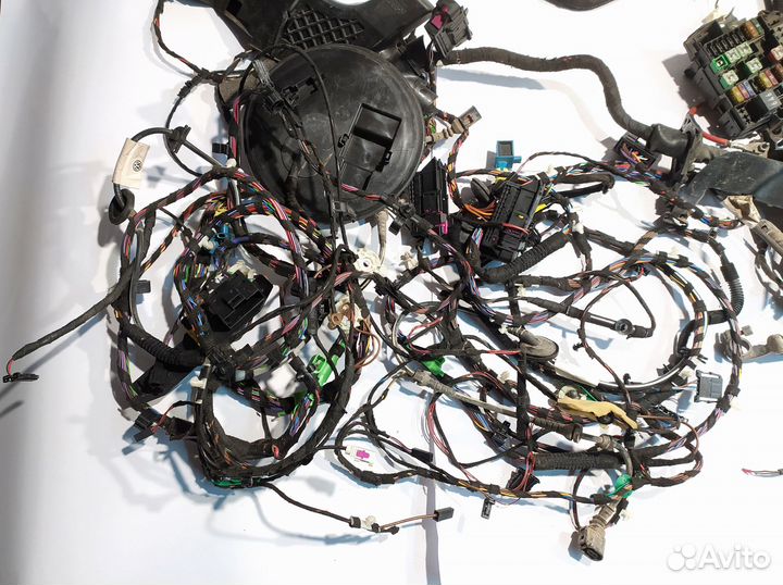 Проводка подмоторная на Volkswagen Jetta 6 CFN 1.6