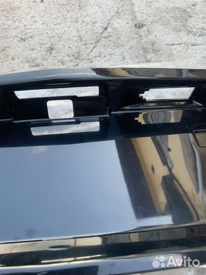 Накладка двери багажника для Nissan Primera Новая