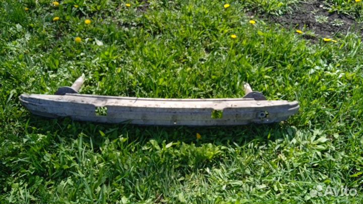 Усилитель заднего бампера BMW 5 серия