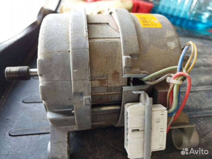 Двигататель стиральной машины