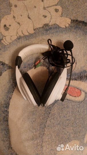 Defender Gryphon 750