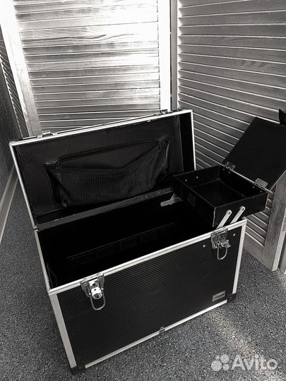 Кейс чемодан визажиста парикмахера грумера
