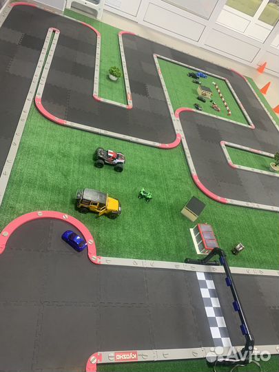 Трасса для радиоуправляемых машин Kyosho Mini-Z