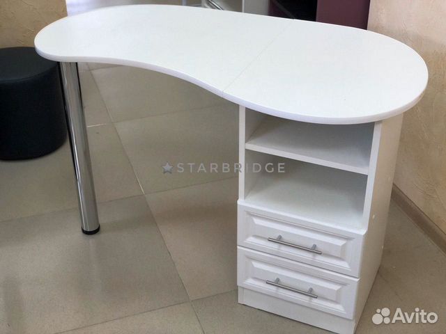 Стол маникюрный складной