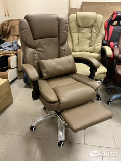 Кресло офисное кожаное