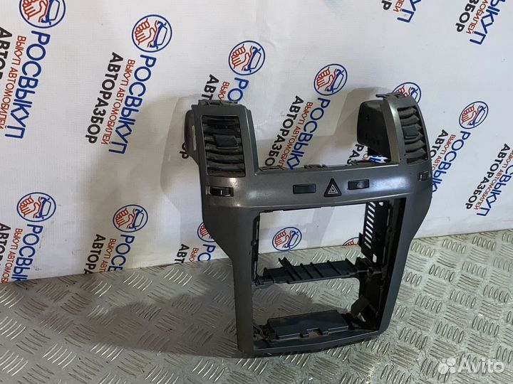 Накладка декоративная Opel Zafira