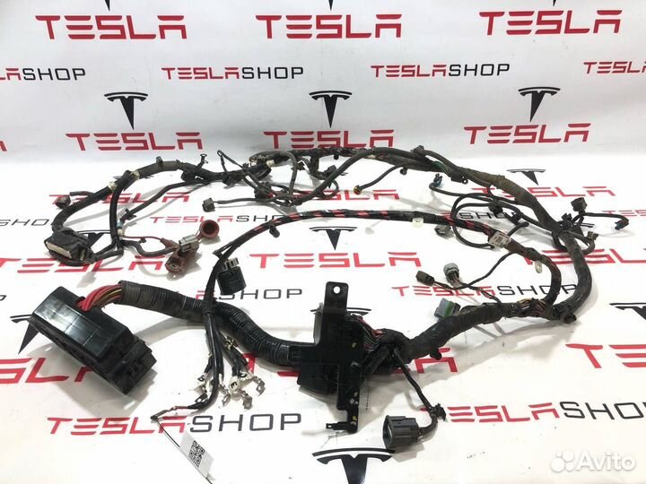 Электропроводка передняя подкапотная Tesla Model S