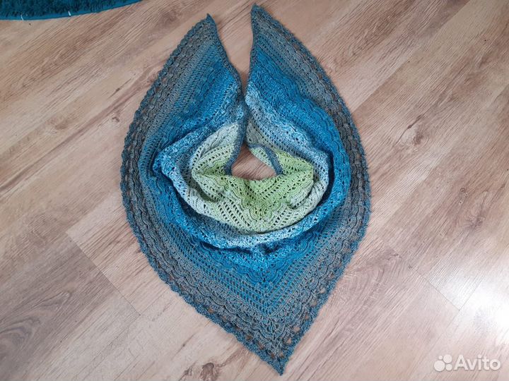 Новый бактус-шаль