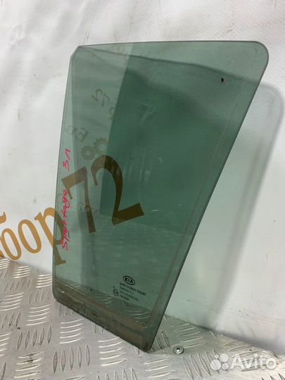 Форточка двери задняя левая Kia Sportage SL