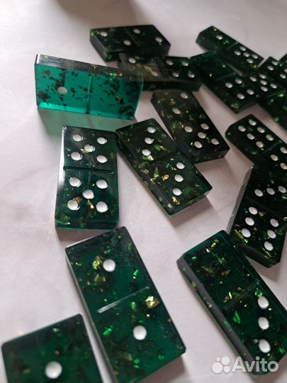 Домино из эпоксидной смолы