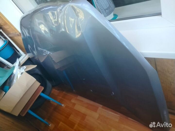 Капот на LADA vesta