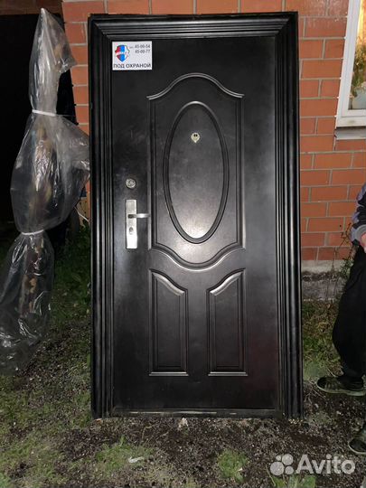 Двери входные металические правые