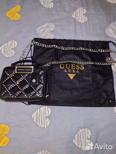 Guess luxe