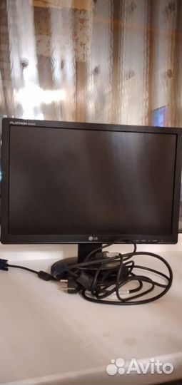 Монитор LG flatron W1942S-BF