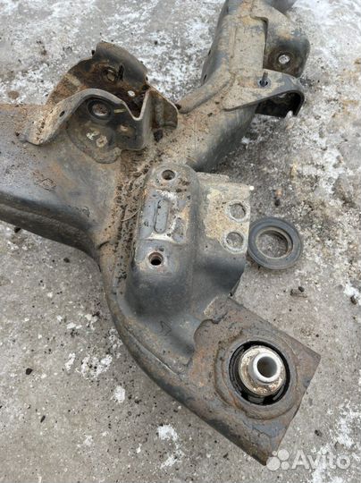 Опель антара подрамник 2.4 le9 АКПП