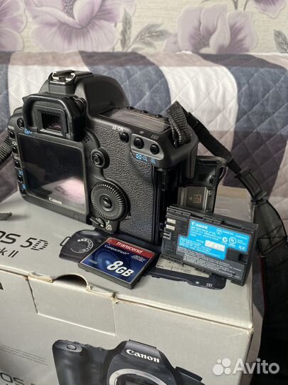 Фотоаппарат canon 5D mark ii