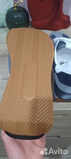 Кроссовки женские 38 размер новые