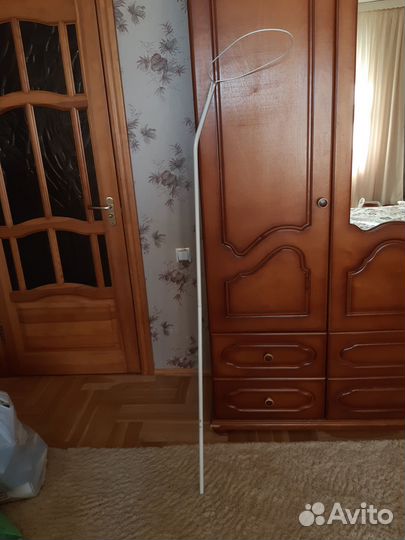 Отдам опору для балдахина в детскую кроватку