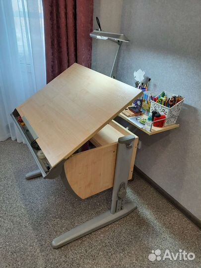 Растущая парта деми