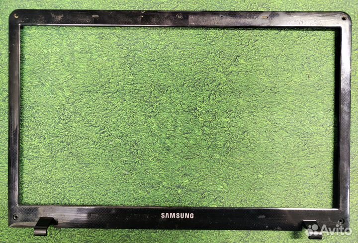 Рамка матрицы Samsung NP355E5C