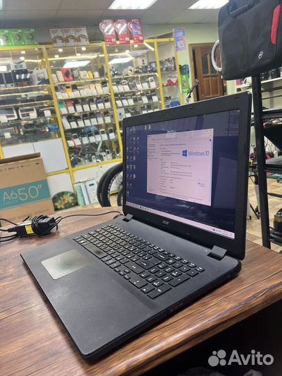 17.3 Ноутбук Acer aspire ES1-711-P7Y3