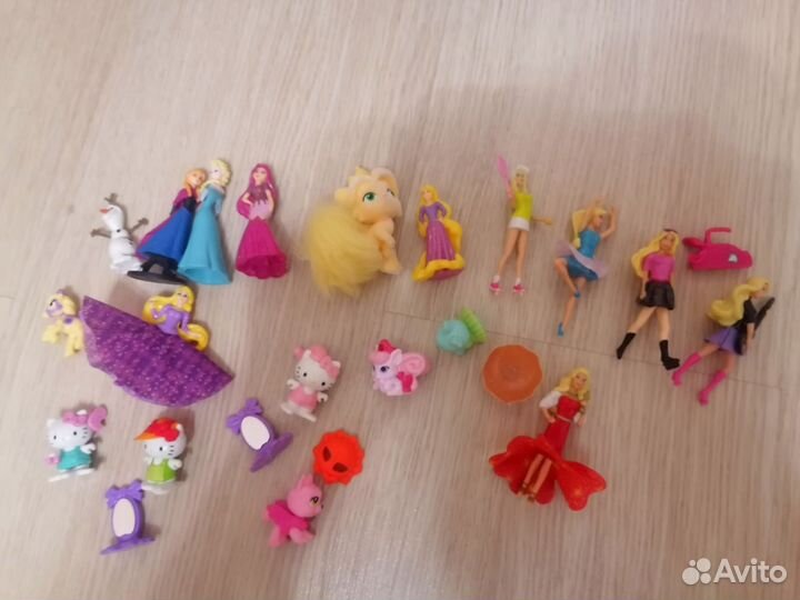 Коллекция игрушек из киндера