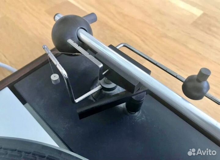 Проигрыватель винила thorens TD 150