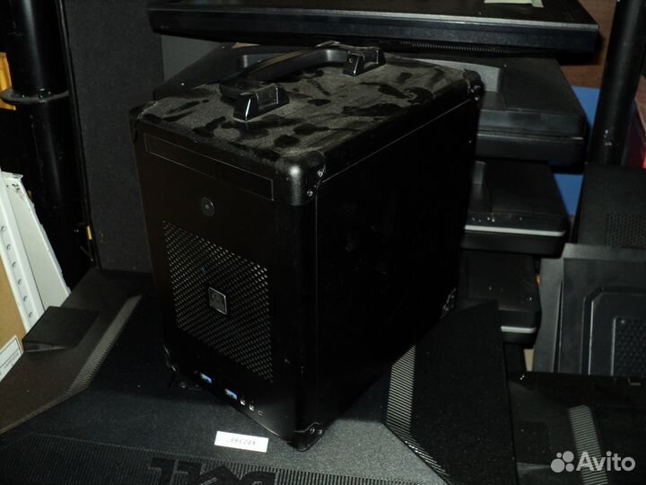 Корпусы в серверную стойку + Mini-ITX Lian Li
