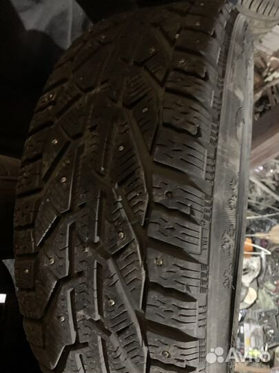 Tigar Ice 215/55 R17