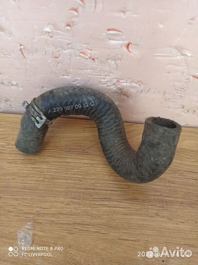 Патрубок гидравлический подвески Mercedes W220