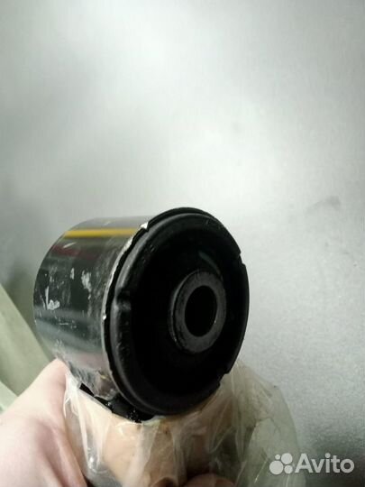 Рычаг подвески Nissan 54525-1LB0B