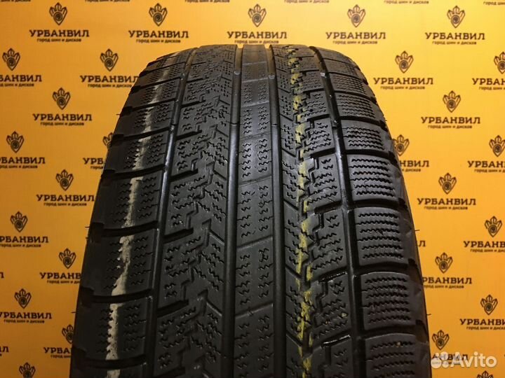 Roadstone Winguard Ice 215/60 R16 95Q