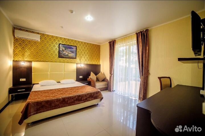 Гостиница с бассейном посуточно