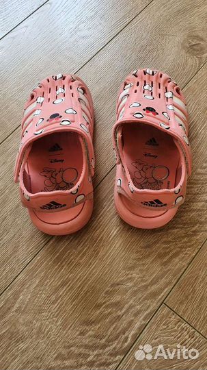 Босоножки adidas для девочки, 31р