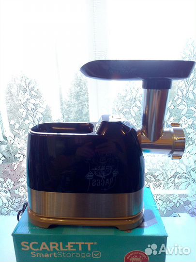 Мясорубка Scarlett новая