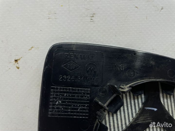 Зеркальный элемент левый Renault Logan 1 2004-2016