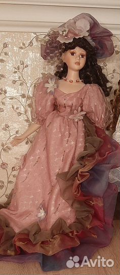 Кукла фарфоровая 45 см