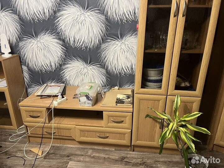 Продам стенку бу