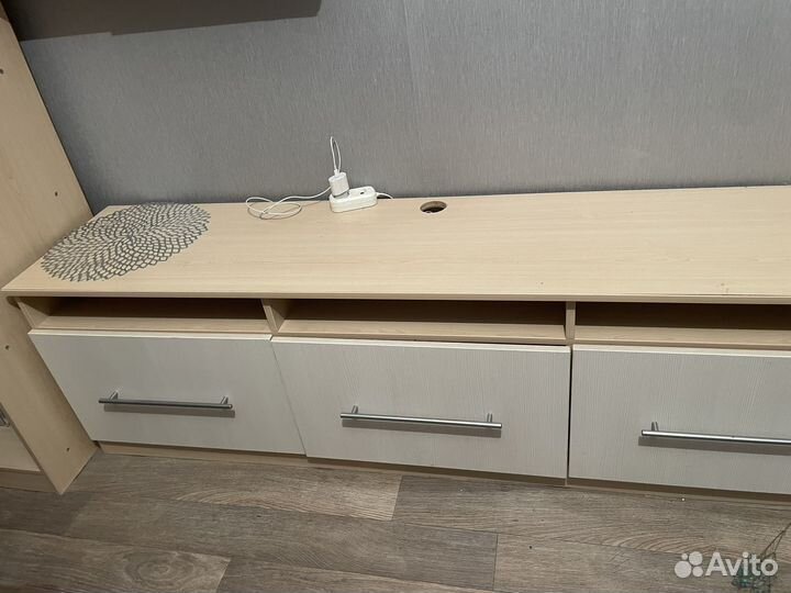 Стенка в гостиную