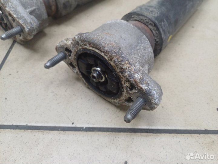 Амортизатор задний Mercedes-Benz C-Class W204 3.0