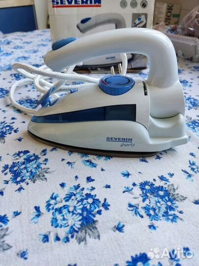 Утюг дорожный новый