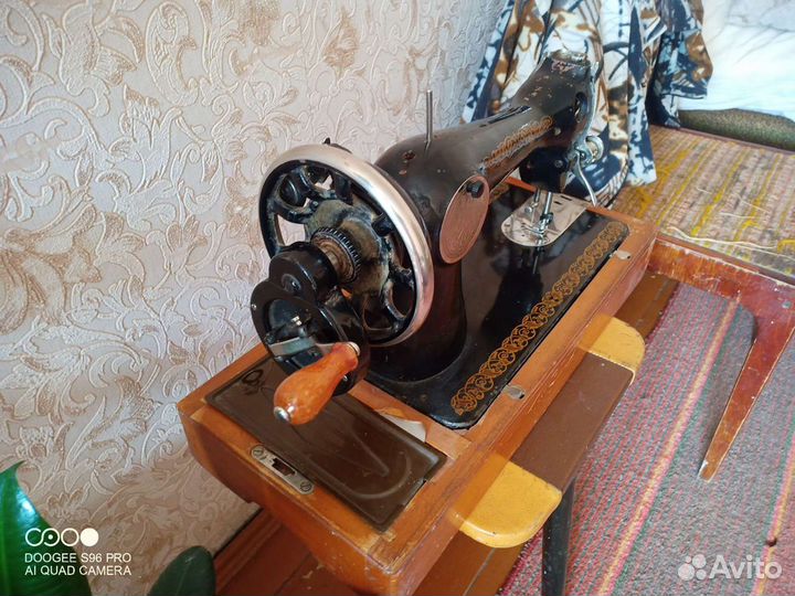 Швейная машинка