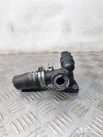 Фланец (тройник) системы охлаждения Volkswagen