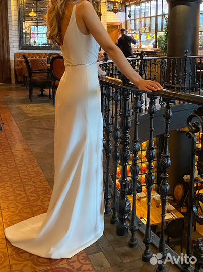 Свадебное платье xs и фата на гребне