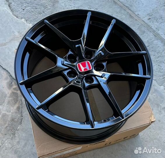 Диски FF 2522 (1909) R18*8.0 / 5*114.3