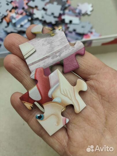 Пакетом пазлы Trefl