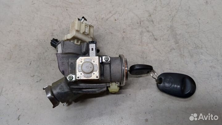 Замок зажигания Toyota Sequoia 2008, 2008